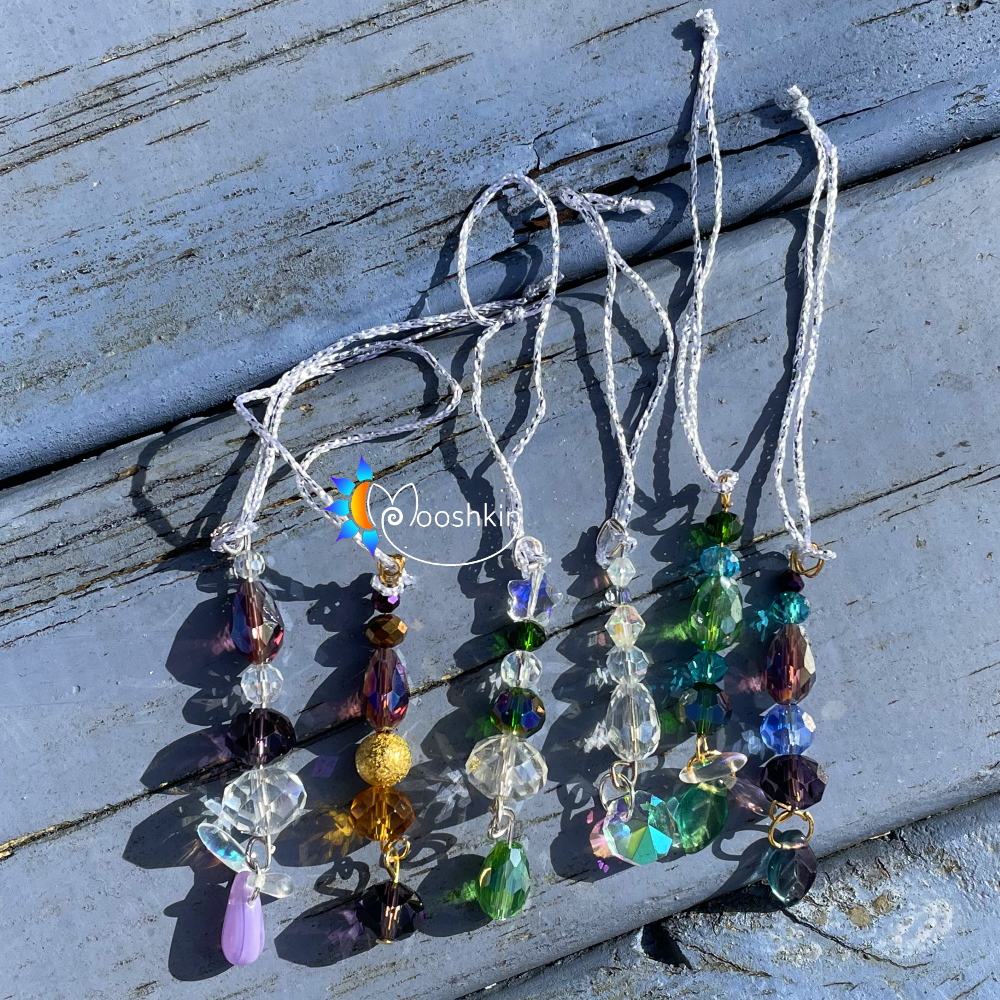 Handmade Christmas decorations: jewelled 'dewdrops'