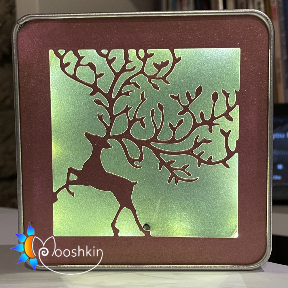 Mooshkin Lantin: Evergreen Stag. Light-up card scenes in metal tins.