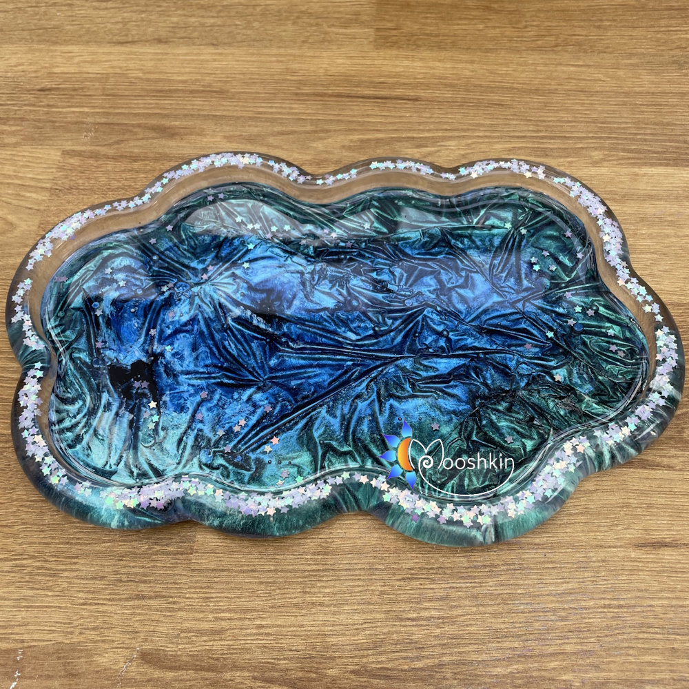Handmade resin cloud tray - blue and green wrinkled effect