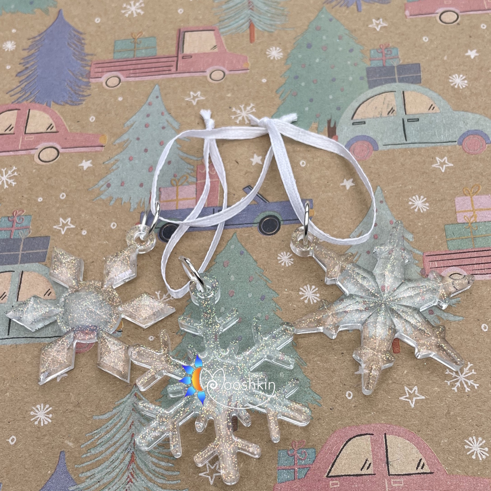 'Lucky bag' of handmade Christmas decorations - Image 21
