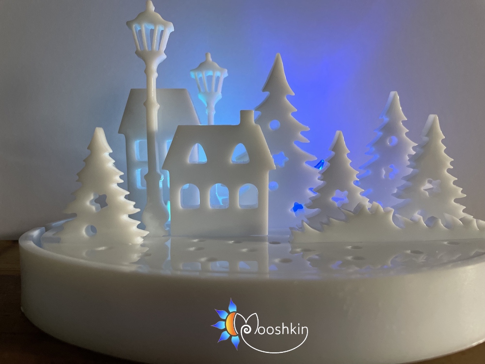 Handmade resin winter village - Image 3